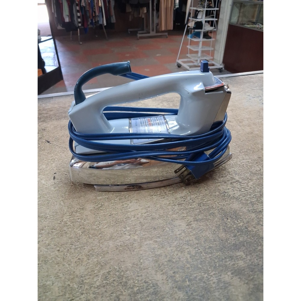 Vintage General Electric Spray Steam & Dry Iron